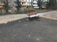 Spielplatz Ekkehardstrasse 10a wurde wieder von den über 20 jährigen Kiffern unter aller Sau hinterlassen. Die Stadt hat erst 4 Tage Pikobello aufg...